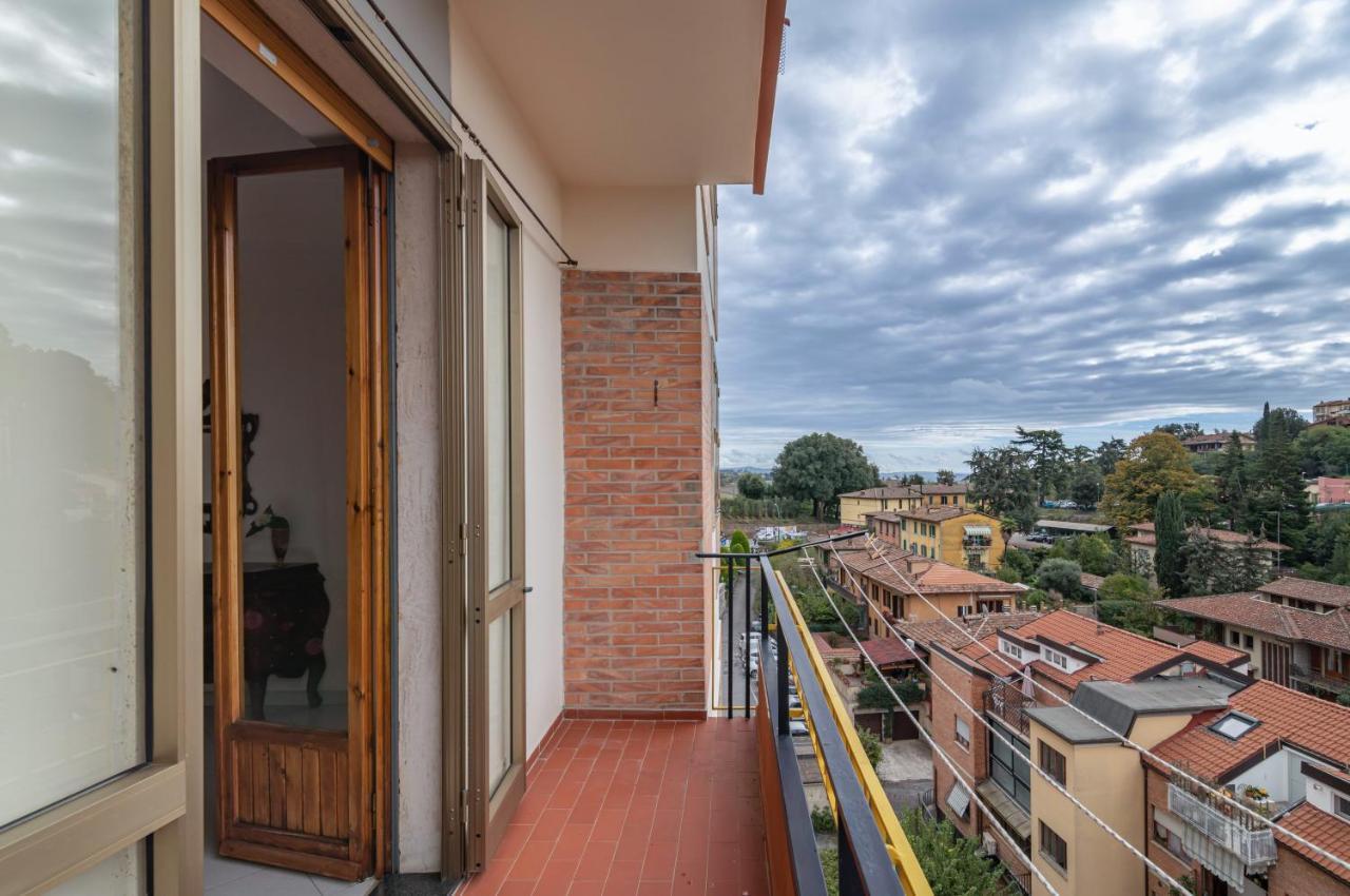 Comfy Flat Steps Away From Siena Station! Διαμέρισμα Εξωτερικό φωτογραφία