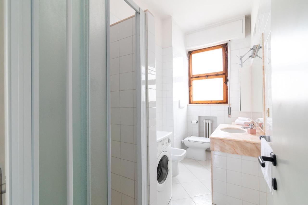 Comfy Flat Steps Away From Siena Station! Διαμέρισμα Εξωτερικό φωτογραφία